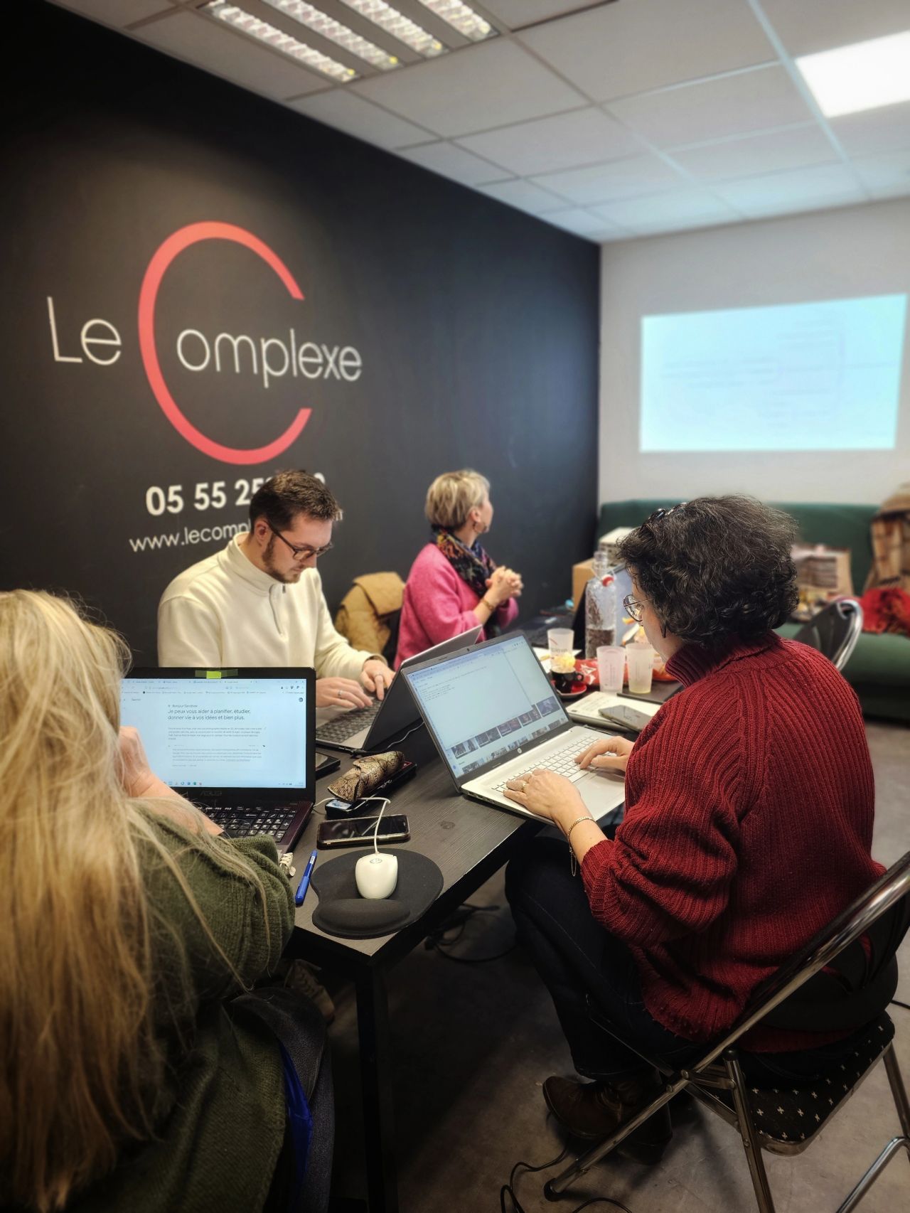 Pauline Haussard, formatrice en intelligence artificielle en entreprise, en Corr&egrave;ze.